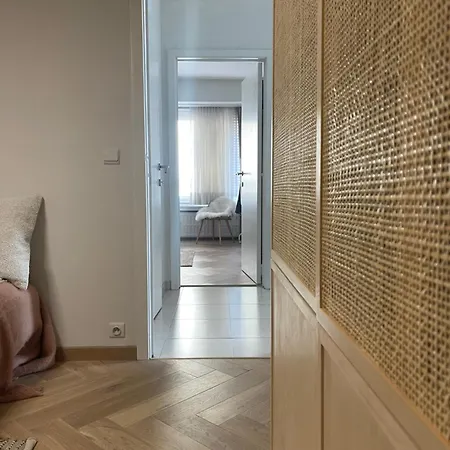 Logies One Unit Pensión 4*